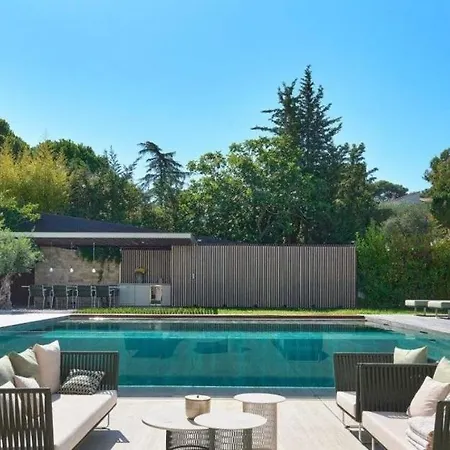 Luxury With View And Swimming Pool